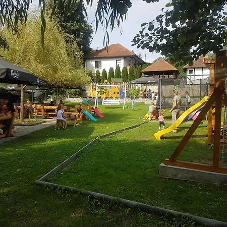 Panzió Restoran,,vuk,, 3*