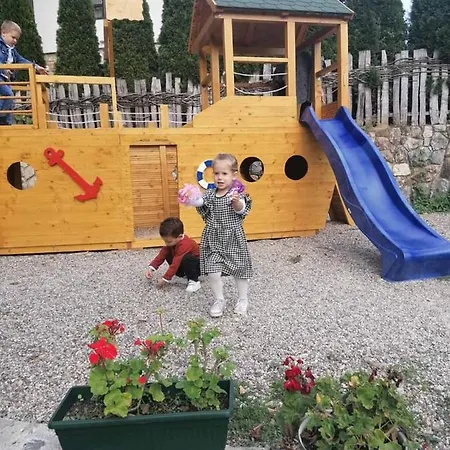 Panzió Restoran,,vuk,,